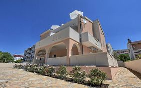 Villa Magena - Luxury Apartments In Pag Center
